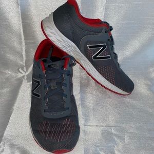 New Balance Fresh Foam (Sz 4) Boys Shoes